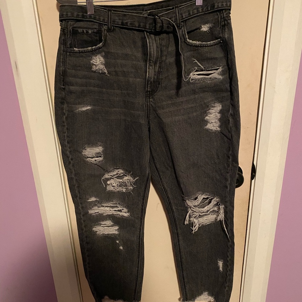 American Eagle mom jeans